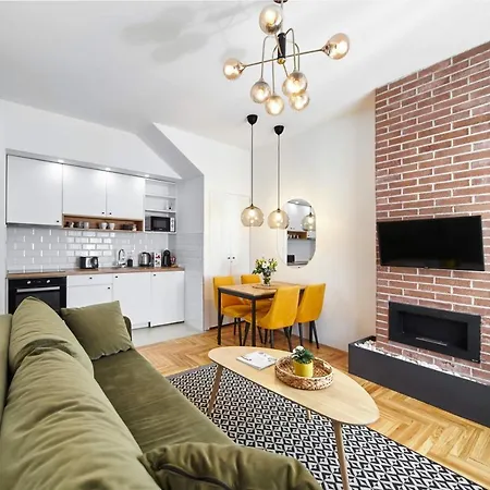 Modern Living - Emberly - Private Parking Novi Sad